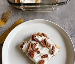 The bars are a great source of soluble fibre (which optimises cholesterol levels) thanks to the wholegrain oats and dried fruit, as well as healthy fats from the seeds. Healthy Apple Pie Oatmeal Bars Upbeet Kaleing It