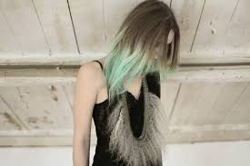 Hi, i've been asked this question multiple times. Dip Dyed Hair Paint It Black