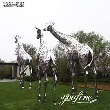 Outdoor Large Metal Giraffe Sculpture