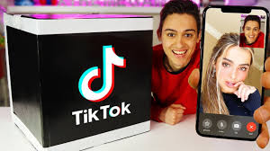 If you are using a picture that is exactly that. Addison Rae Sent Us A Tiktok Mystery Box We Facetime Her Youtube