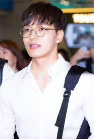 Jins screen blue light blocking glasses. Yeo Jin Goo Leaves For Vacation Looking Like A Handsome University Professor Koreaboo