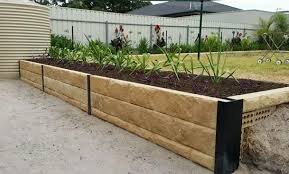 Small Retaining Wall With Sleepers