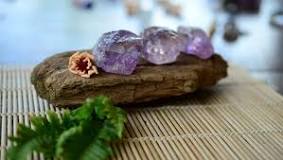 How do I charge my amethyst?