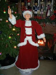 She's got a list of names, and yours is in red underlined. Animated Life Size 5 Foot Mrs Santa Claus In Red Velvet Sings Dances Christmas Ebay
