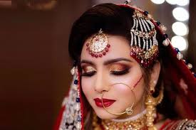 5 terrific red bridal eye makeup looks