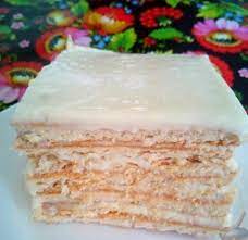 Мини-торт из печенья и сметанного крема (без выпечки) - рецепт с  фотографиями - Patee. Рецепты