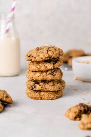 the best vegan oatmeal raisin cookies