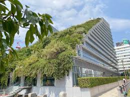 現在】アクロス福岡ビルは60年後に森になる設計？屋上まで120種5万本の樹木を登山できる休憩スポット | FukuokaB（フクビー）
