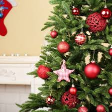 10 pohon natal unik ini bikin melongo, kreatif banget. Meriahkan Suasana Natal Dengan 10 Rekomendasi Dekorasi Yang Cantik Dan Semarak Dari Bp Guide