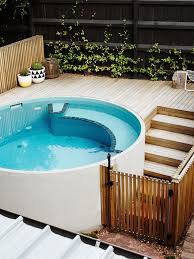 Small pools can be called plunge pools or splash pools, but can also be used for therapy or exercise in addition to a quick dip on a hot day. 28 Cool Plunge Swimming Pools For Outdoors Digsdigs