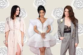 white roses at the grammys