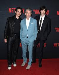 pierce brosnan hits red carpet with