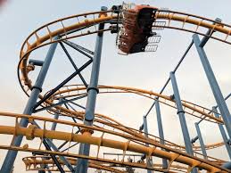 It pulls you and than it drops you you go round two loops than stop it pulls you up once more only to drop you again but this time you're going backwards. Canada S Wonderland Rides Ranked Plus Hours And Tickets
