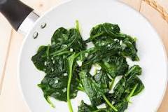 Does spinach lose nutrients when sautéed?