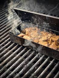 how to use a smoker box on a gas grill