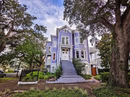 stay in savannah historic district