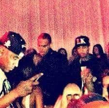 Rihanna y chris brown oficialmente separados. Rihanna Fenty And Chris Brown Dating Gossip News Photos