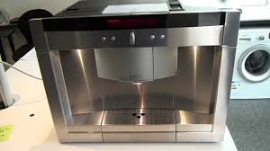 In this video jeff from miele shows us their built in coffee system model cva6800 and how to use it to make a latte macchiato. Neff C77v60n2gb Built In Coffee Machine Youtube