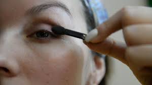 eye makeup for blue or grey eyes