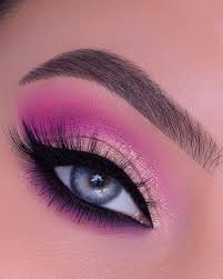 holidays makeup ideas pink eyeshadow look