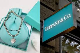 Turquoise is a color that balances blue, green and yellow, but it also can be linked to emotional balance. Ini Sebabnya Warna Signature Tiffany Co Biru Turquoise Wanista Com