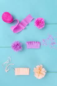 diy paper flowers with party streamers