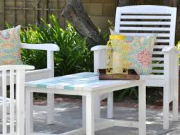 How To Paint Outdoor Wood Furniture