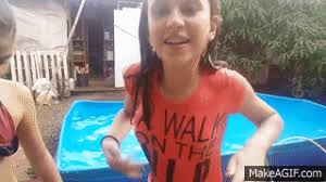 Desafio da piscina on wn network delivers the latest videos and editable pages for news & events, including entertainment, music, sports, science and more, sign up and share your playlists. Desafio Da Piscina Ft Julia On Make A Gif