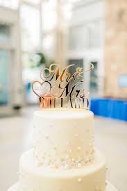 Bakingo offers first marriage anniversary cakes with same day and midnight delivery options. Wedding Cakes A Bite Of History Kahns Catering