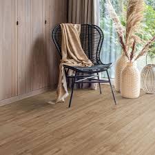 rich oak plank effect vinyl flooring