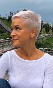 Ladies with short hair have many short hairstyles they can chose from, for example, you have pixie, short bobs, medium length hairstyles, caramel short hairstyles and so much more, the list is endless but it depends on your face shape. Junita Author At Wavy Haircut Page 24 Of 453