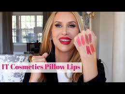 it cosmetics grwm featuring pillow