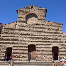 Dell'originale costruzione poco è arrivato fino ai nostri giorni. Basilica Di San Lorenzo Mercato Centrale Piazza San Lorenzo