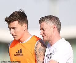 Victor lindelöf is the most underrated defender 2020/21. Victor Lindelof Reveals There Was No Bad Blood With Jose Mourinho Daily Mail Online