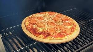 cooking frozen pizza on a pellet grill