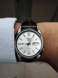 Every watch collection tells a story inspired by 21st century india. Temblor Maryanne Jones Senador Seiko 5 Snxs73 Ocmeditation Org