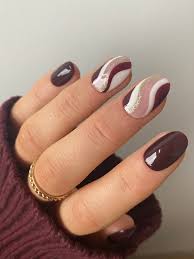 25 elegant burgundy nails you should