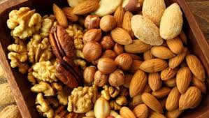 what is the best time to consume nuts