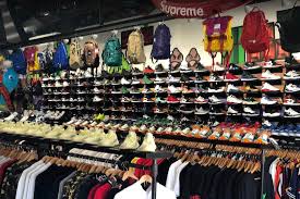 sneaker s you must visit in los