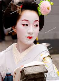 a geisha in pontocho a traditional