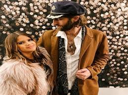 Ryan hurd thought he was having a banner year watching his breakout single, to a t, head up the charts — but that all kinda. Ryan Hurd Shares Why Maren Morris Chose To Name Their Baby Hayes