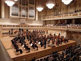 Çok çeşitli benzer sahneler arasından seçim yapın. Konzerthaus Berlin Grosser Saal Berlin Cityseeker