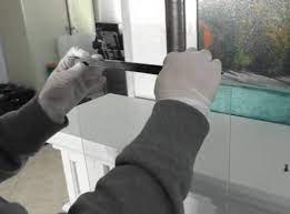 To Clean The Inside Glass Of Fireplace