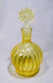 Vintage french glass spray perfume bottle. Yellow Bulbous Glass Perfume Bottle With Floral Daisy Star Stopper Gorgeous Ebay Perfume Bottles Glass Perfume Bottle Perfume