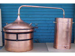 alambic en cuivre à fermeture d eau de