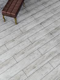lata gris wood effect floor wall
