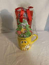 christmas gift set mug yellow candy