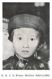 S. A. I. le Prince Héritier Bảo Long est né au Palais Kiến Trung (Huế), le 10e jour du 12e mois de la 10e année Bảo Đại (Ất Hợi), 4 janvier 1936. - SAI_BaoLong