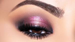 soft pink smokey halo eye makeup