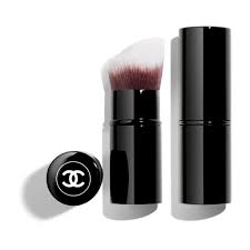 chanel retractable foundation brush